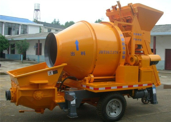 China 350 L 30CBM pro Stunden-LKW-Mischer-hydraulische Betonpumpe für die Technik des Baus fournisseur