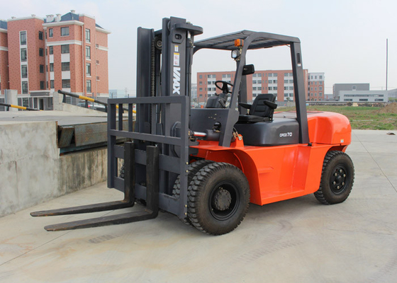 China 7 Tonnen industrielle DieselGabelstapler-mit 197MM freier Aufzug-Höhe fournisseur